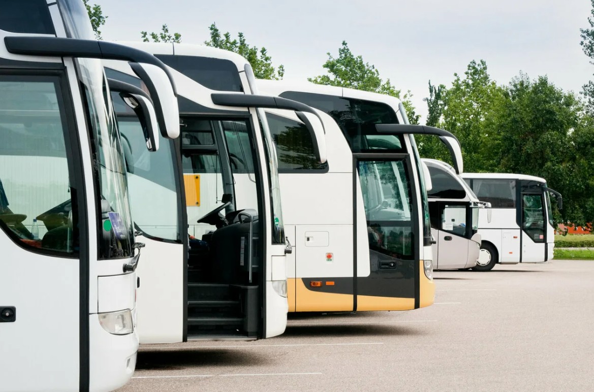 С 1 сентября 2025 года вступят в силу новые правила для грузовых и автобусных перевозок